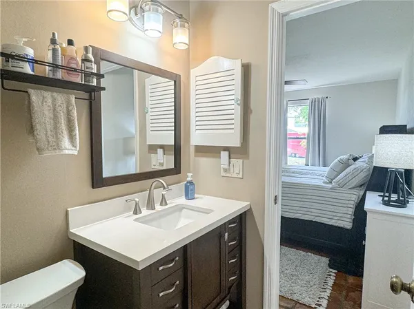 $2,100 | 1042 Oak Forest Drive, Naples, FL 34104