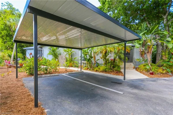$2,100 | 1042 Oak Forest Drive, Naples, FL 34104