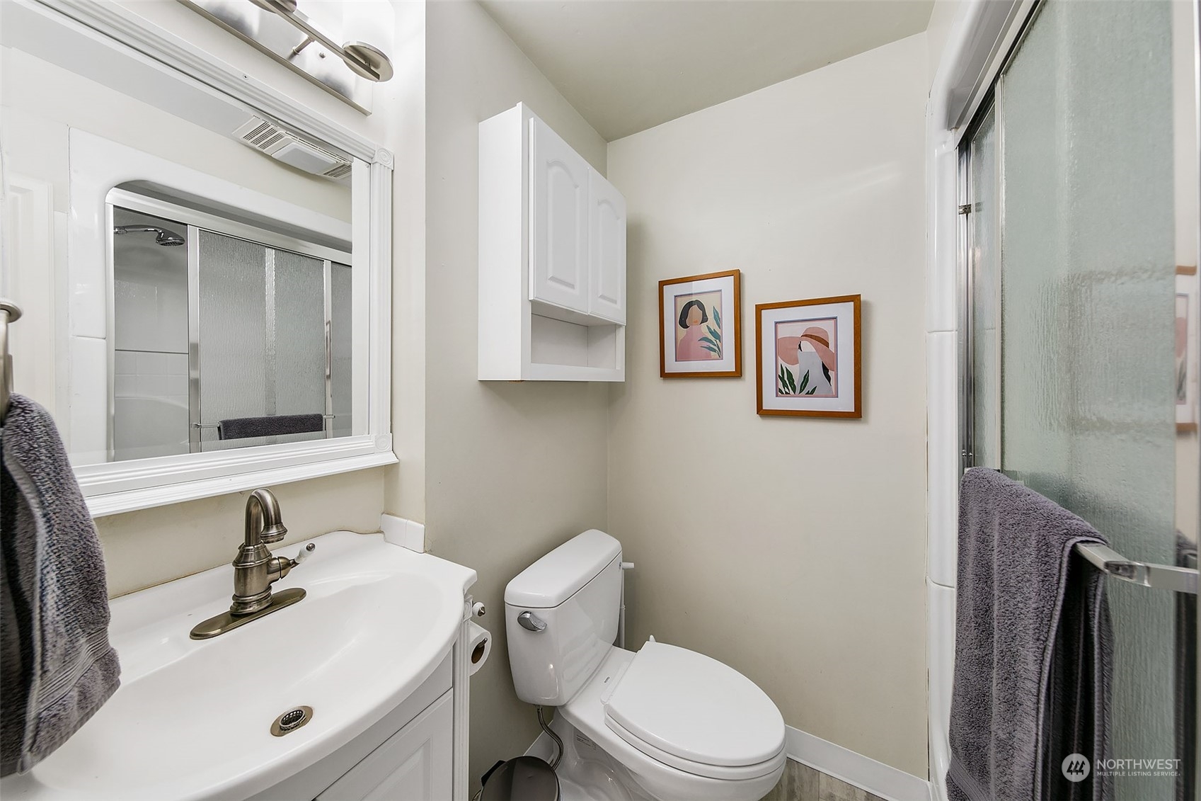 1041 Northeast 92nd Street Seattle, WA 98115 - Photo 12 of 27