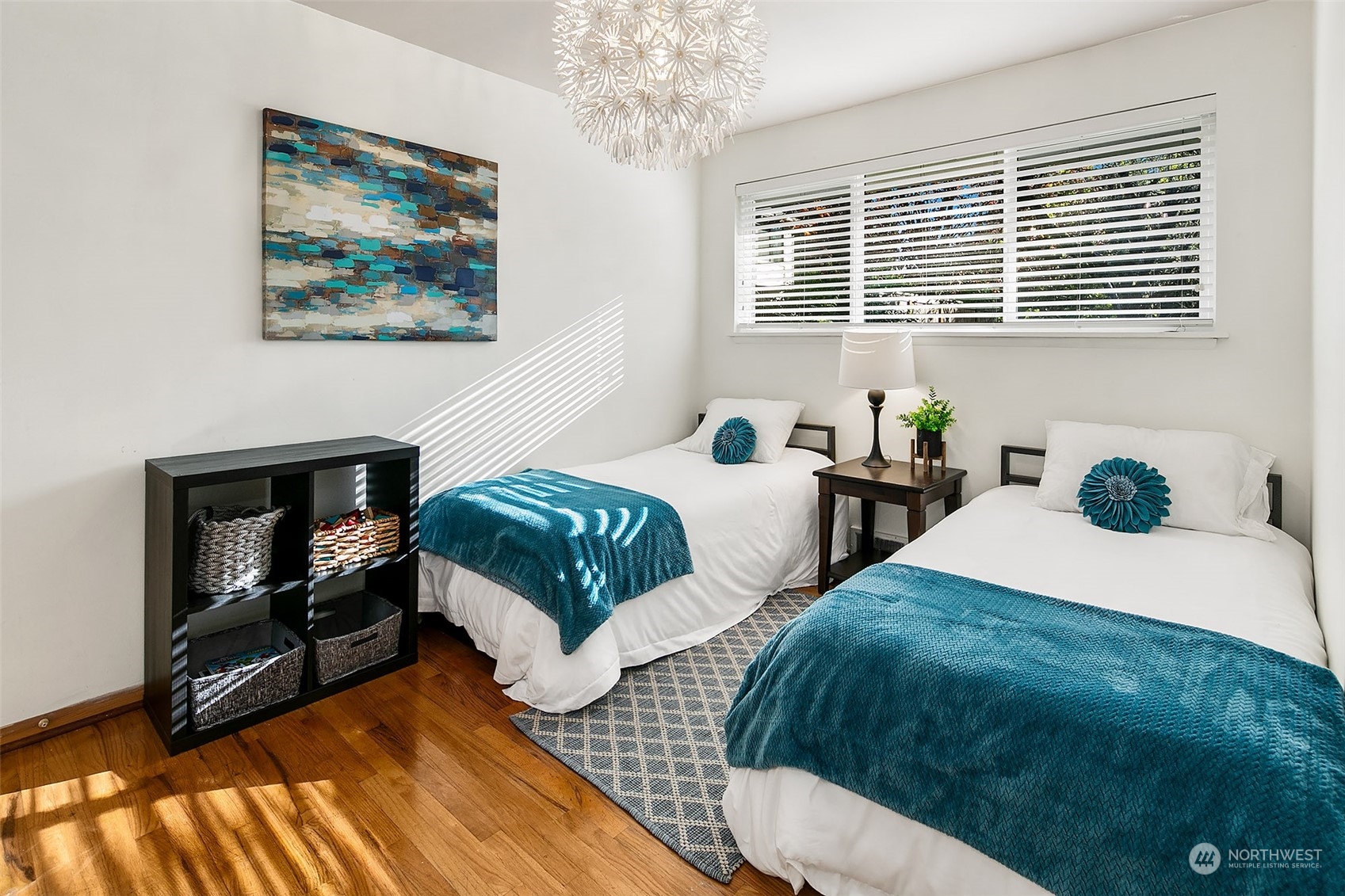 1041 Northeast 92nd Street Seattle, WA 98115 - Photo 16 of 27