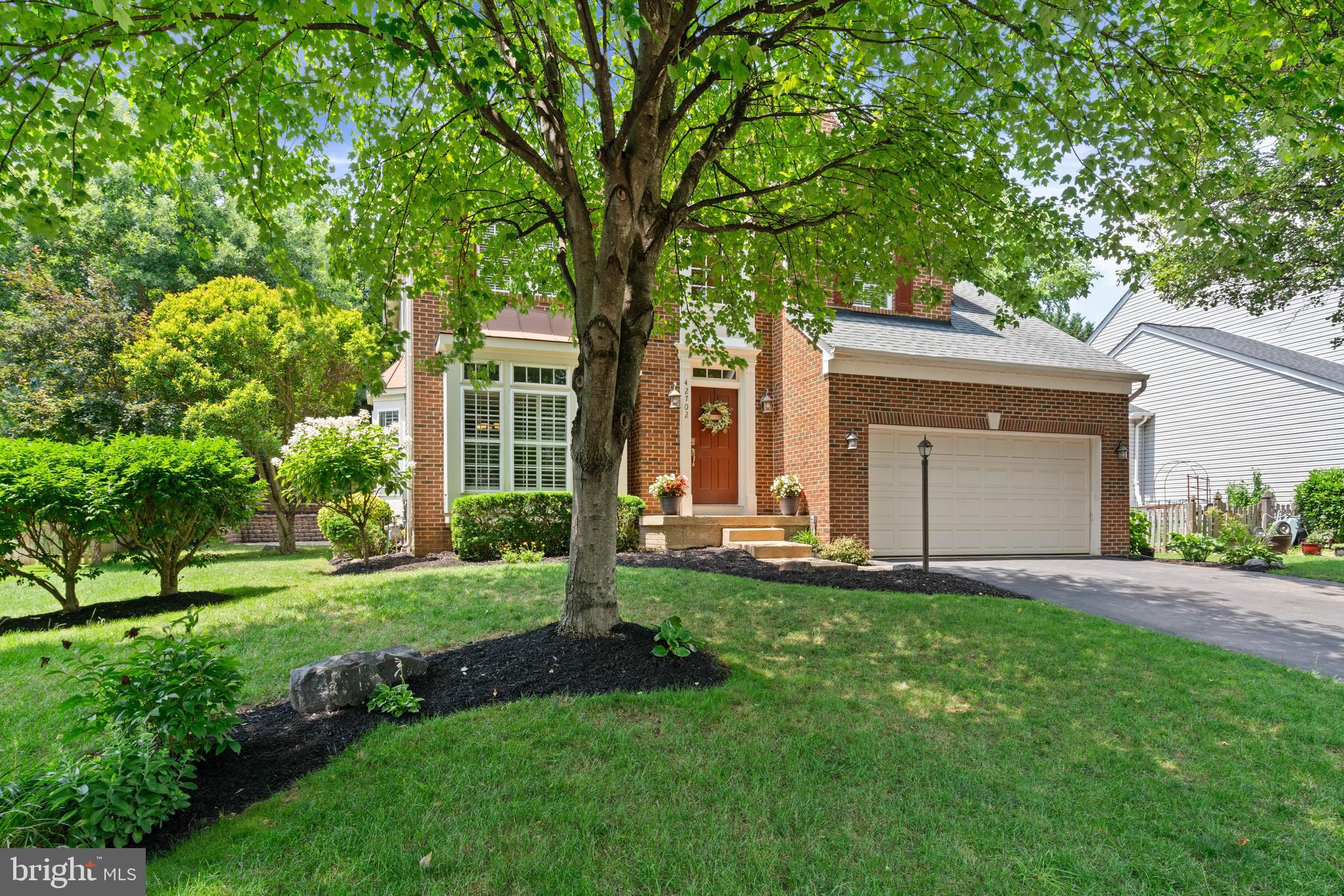 42702 Middle Ridge Place Broadlands, VA 20148 - Photo 6 of 60 Front