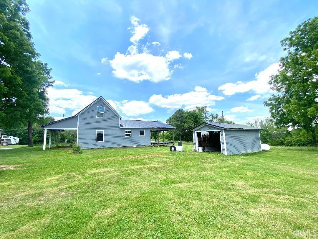 2339 East Tulip Road Bloomfield, IN 47424 - Photo 3 of 38