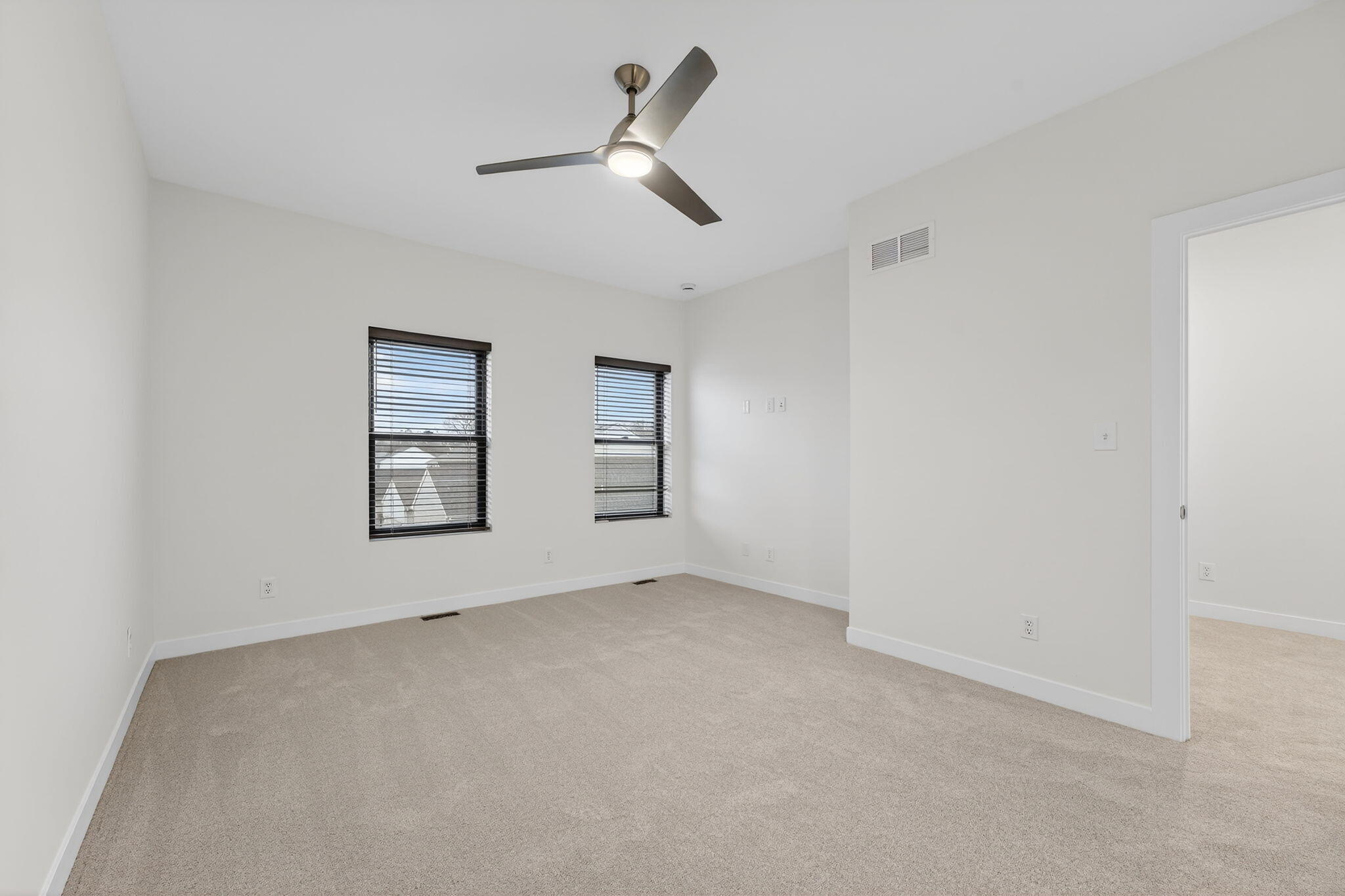 347 Sawgrass Drive Crown Point, IN 46307 - Photo 15 of 24 2048x1365