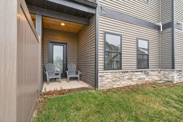 $344,900 | 347 Sawgrass Drive, Crown Point, IN 46307