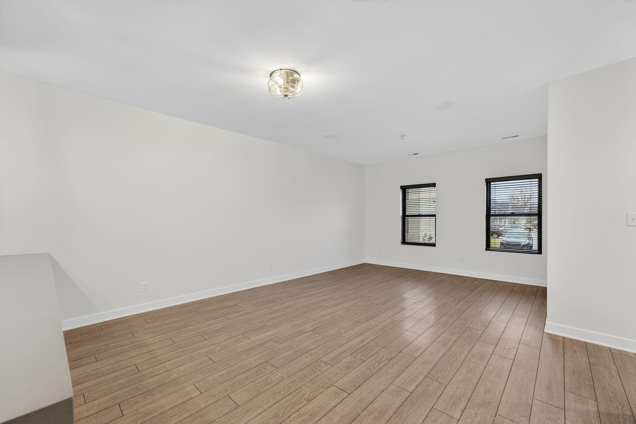 347 Sawgrass Drive Crown Point, IN 46307 - Photo 8 of 24 2048x1365