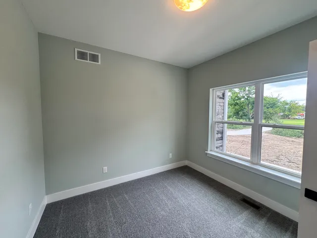 $700,000 | 9931 White Tail Drive, Saline, MI 48176