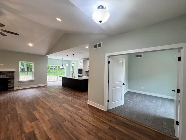 $700,000 | 9931 White Tail Drive, Saline, MI 48176