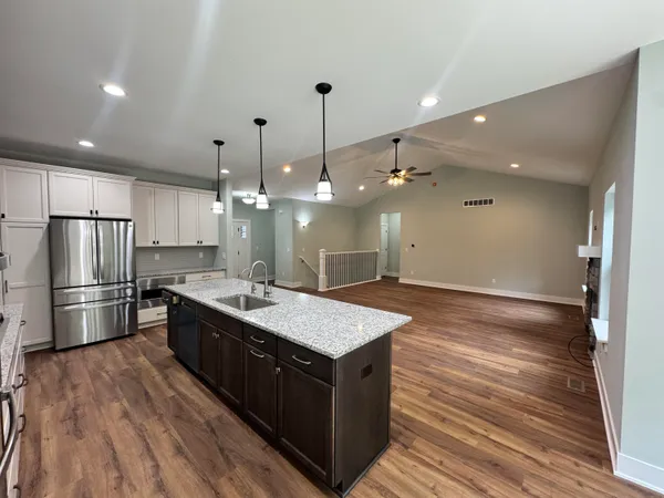 $700,000 | 9931 White Tail Drive, Saline, MI 48176