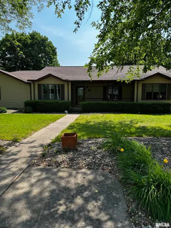 $245,000 | 555 Westwood Boulevard, Canton, IL 61520