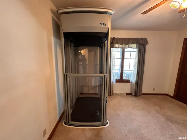 $299,000 | 555 Westwood Boulevard, Canton, IL 61520