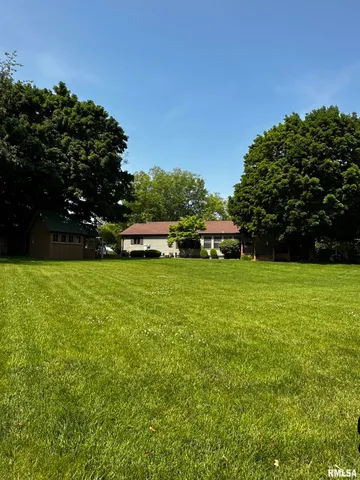 $299,000 | 555 Westwood Boulevard, Canton, IL 61520