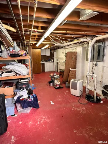 $299,000 | 555 Westwood Boulevard, Canton, IL 61520