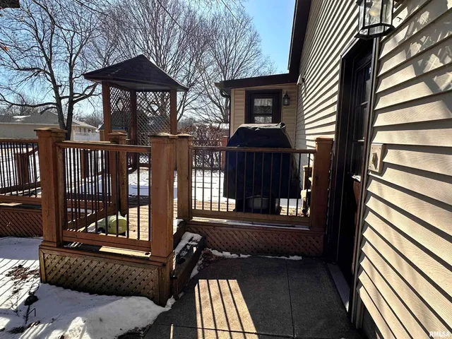 $299,000 | 555 Westwood Boulevard, Canton, IL 61520