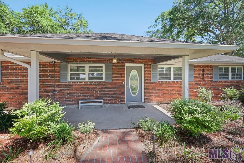 10215 Arnold Road Denham Springs, LA 70726 - Photo 5 of 29 Gallery Image 5