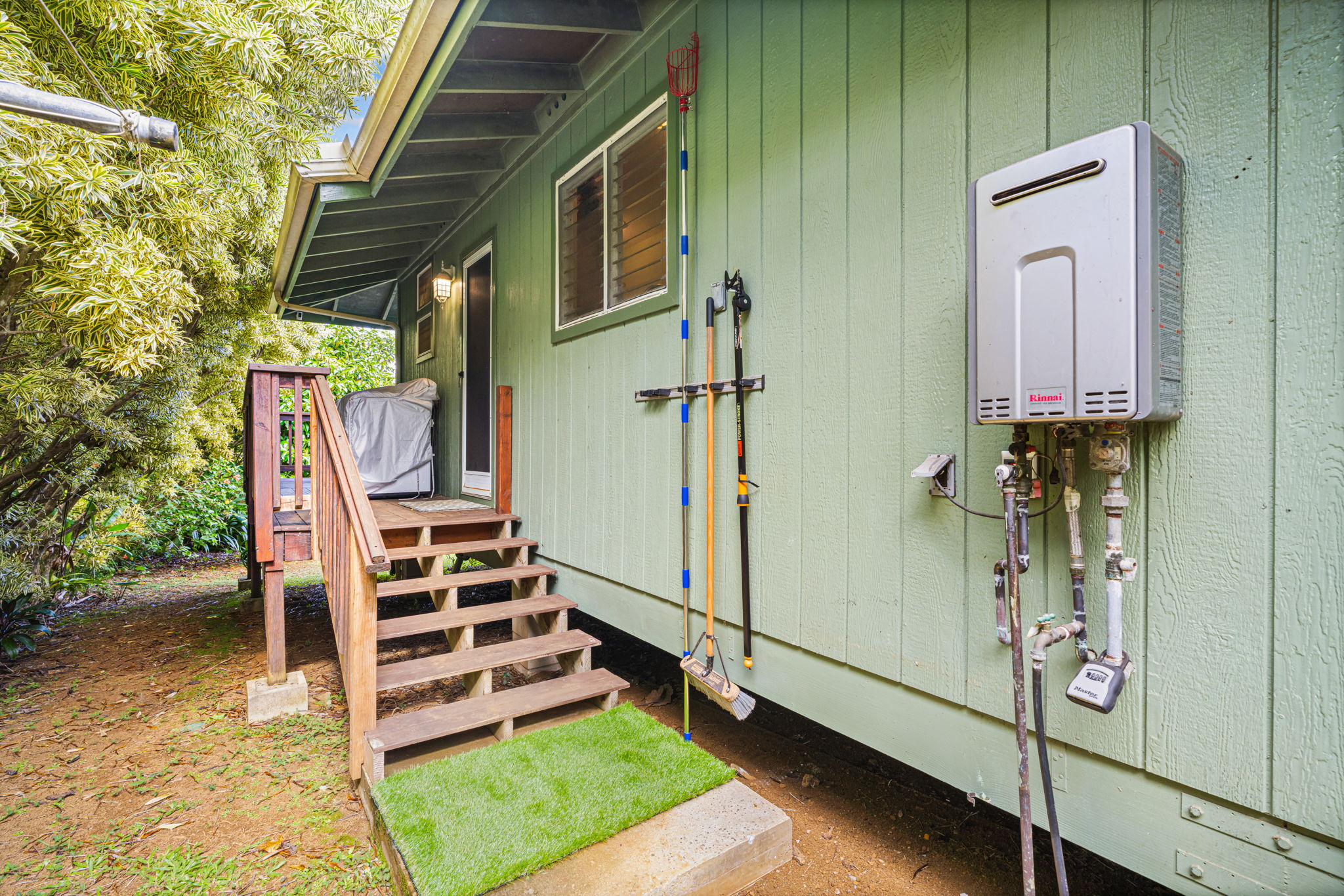 6250 Olohena Road, Unit 2 Kapaa, HI 96746 - Photo 20 of 29 a view of outdoor kitchen and entryway