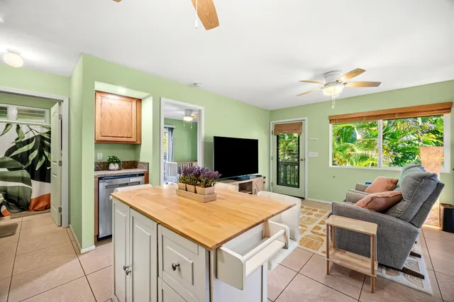 $1,095,000 | 6250 Olohena Road, Unit 2, Kapaa, HI 96746