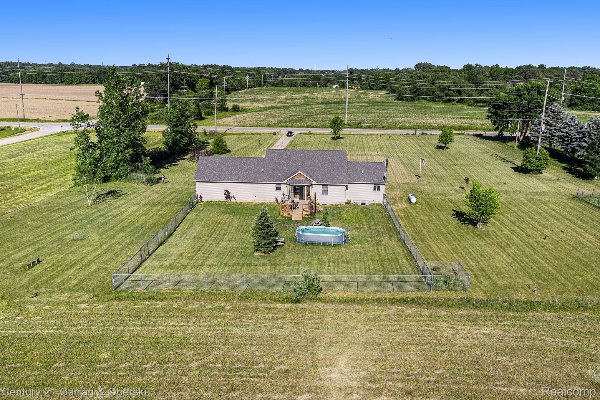 8471 Bricker Road Avoca, MI 48006 - Photo 6 of 16 Gallery Image 6