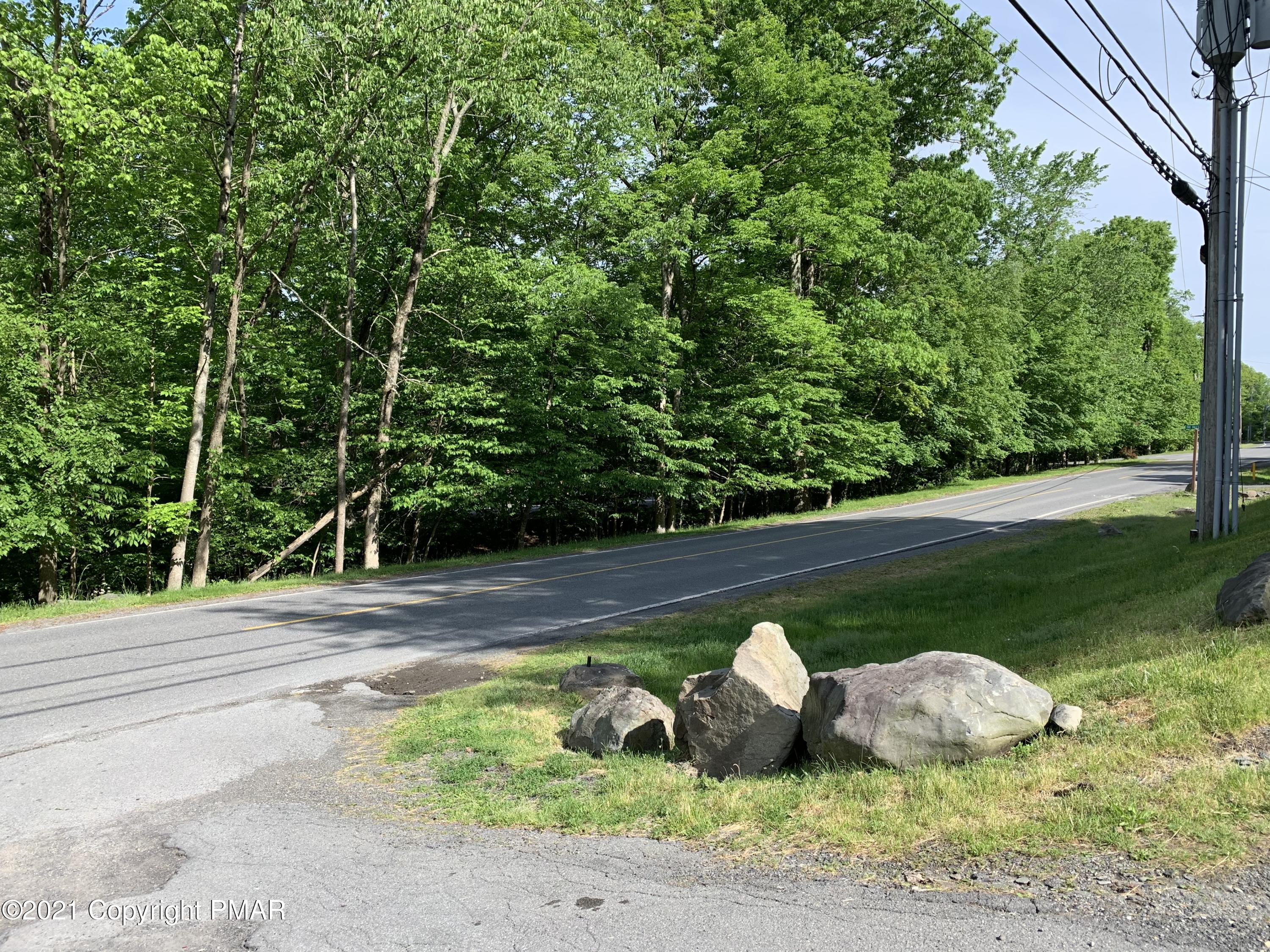 220 Sterling Circle Bushkill, PA 18324 - Photo 18 of 18 18-Street 2