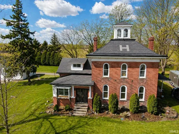 $650,000 | 5772 County Road 11A, Garrett, IN 46738