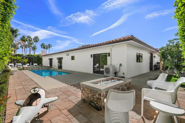 $1,885,000 | 3692 Escoba Drive, Palm Springs, CA 92264