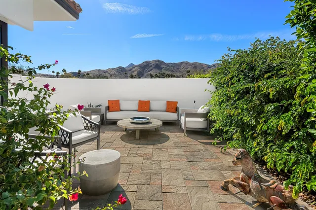 $1,885,000 | 3692 Escoba Drive, Palm Springs, CA 92264
