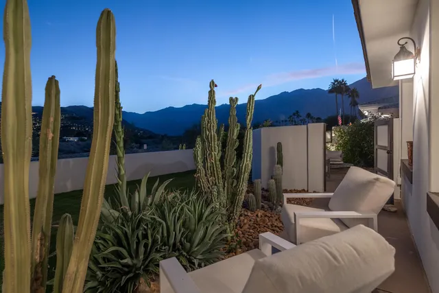 $1,885,000 | 3692 Escoba Drive, Palm Springs, CA 92264