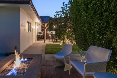$1,985,000 | 3692 Escoba Drive, Palm Springs, CA 92264