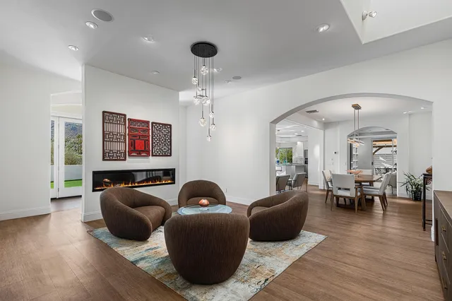 $1,885,000 | 3692 Escoba Drive, Palm Springs, CA 92264