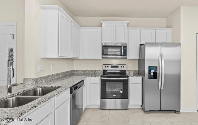 $2,000 | 46 Oarsman Crossing Dr Street, St. Augustine, FL 32095