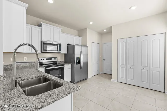 $2,000 | 46 Oarsman Crossing Dr Street, St. Augustine, FL 32095