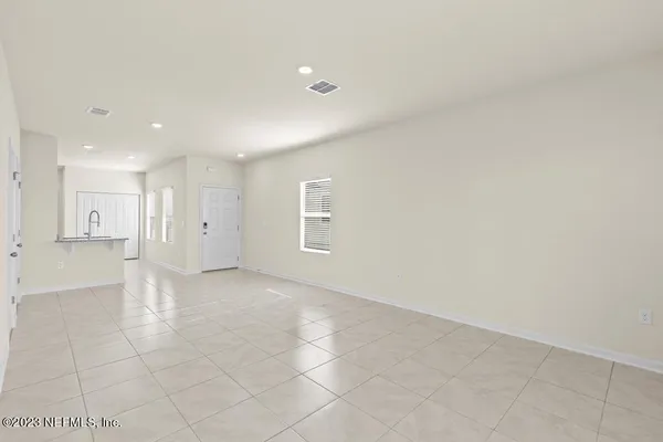 $1,995 | 46 Oarsman Crossing Dr Street, St. Augustine, FL 32095