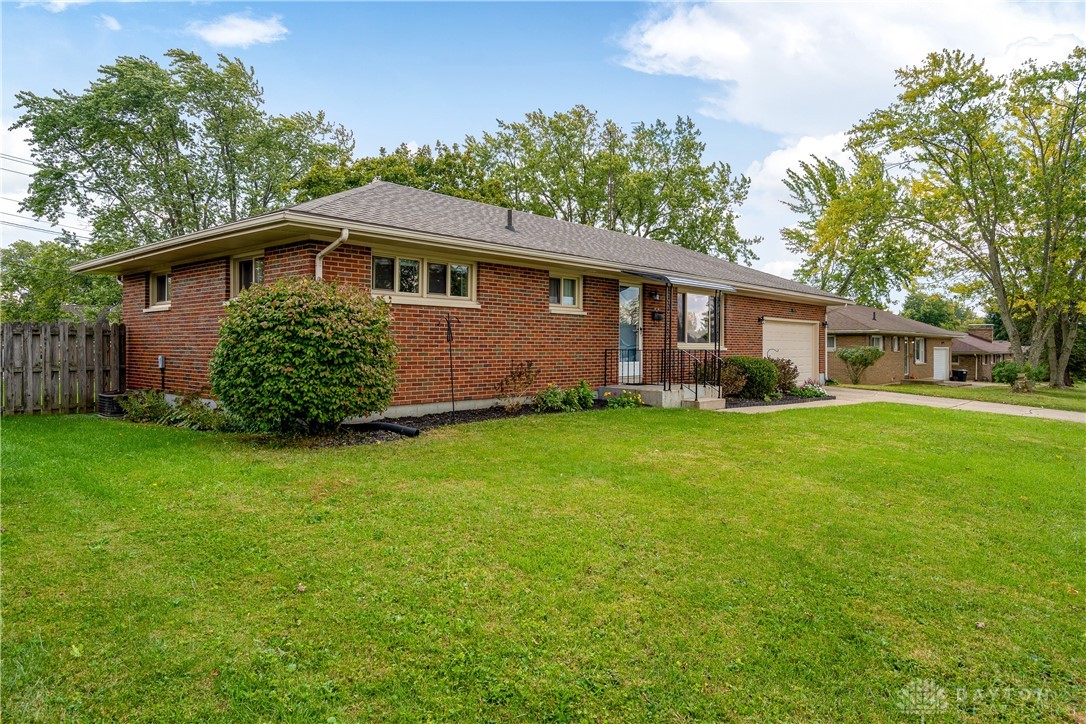 4728 Tulane Road Springfield, OH 45503 - Photo 4 of 38