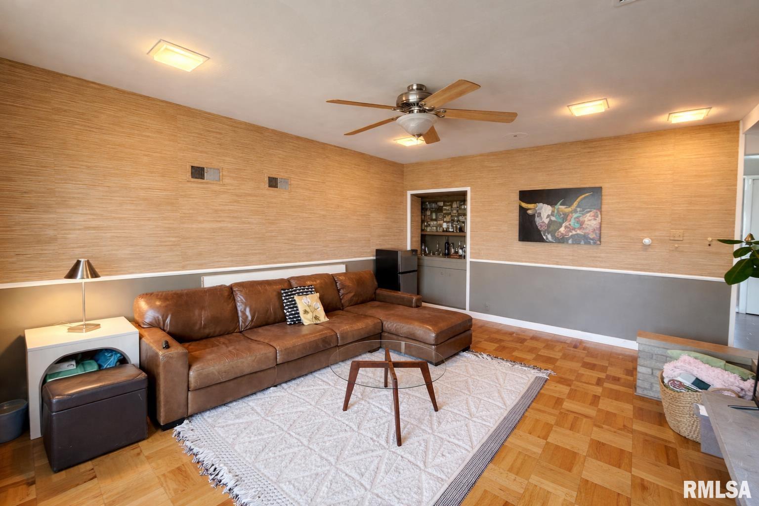 4036 North Brookmont Road Peoria, IL 61614 - Photo 13 of 38