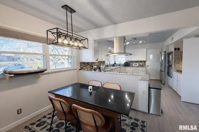 $279,900 | 4036 North Brookmont Road, Peoria, IL 61614