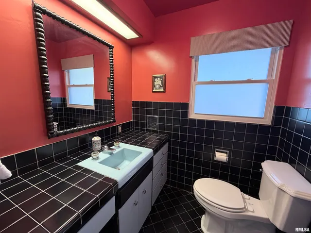 $279,900 | 4036 North Brookmont Road, Peoria, IL 61614