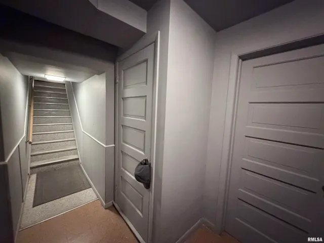 $279,900 | 4036 North Brookmont Road, Peoria, IL 61614