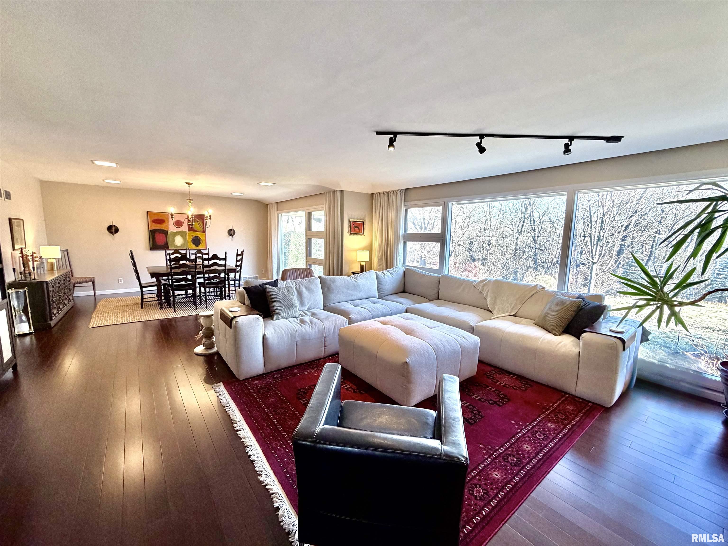 4036 North Brookmont Road Peoria, IL 61614 - Photo 6 of 38