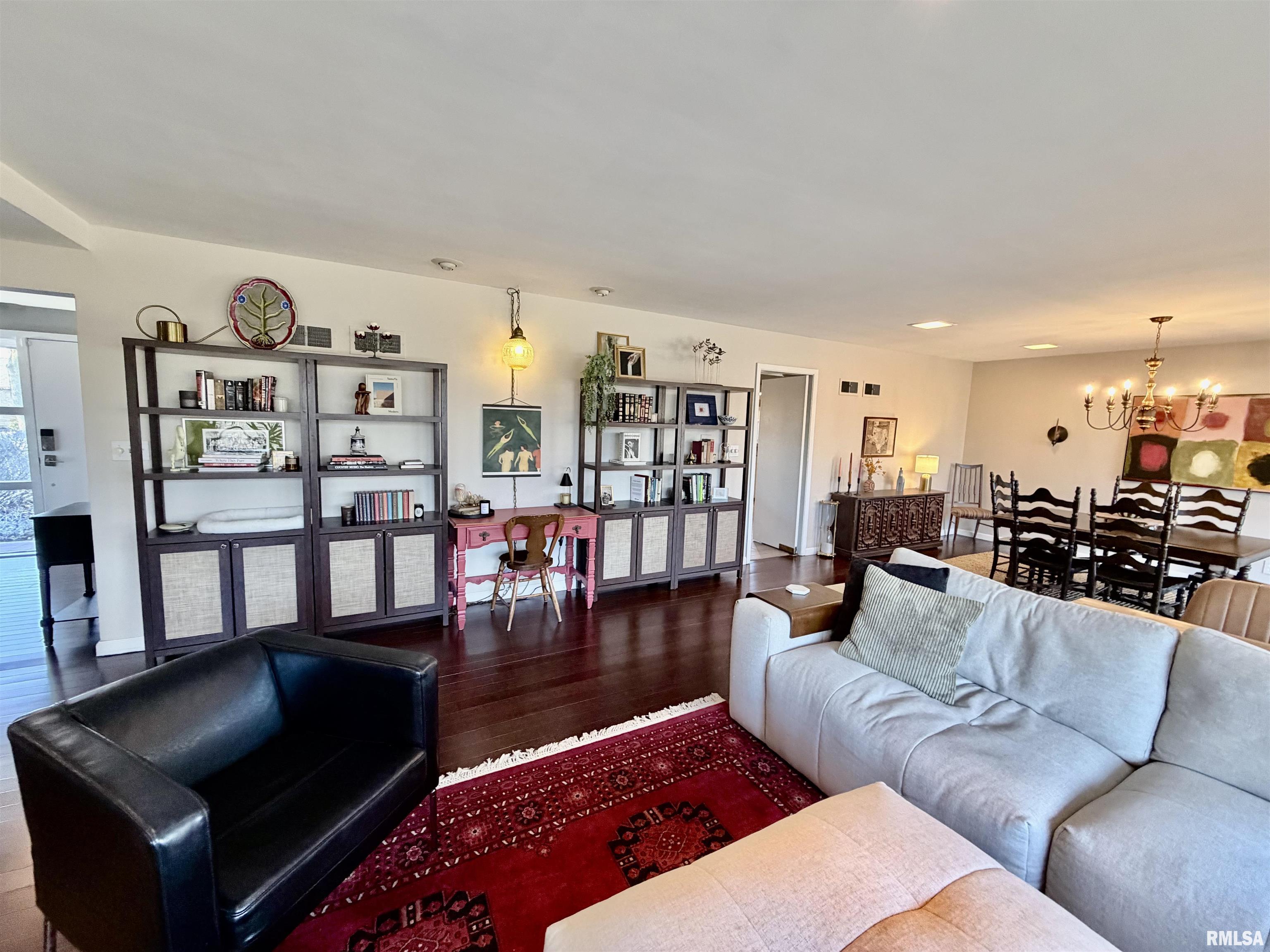 4036 North Brookmont Road Peoria, IL 61614 - Photo 8 of 38