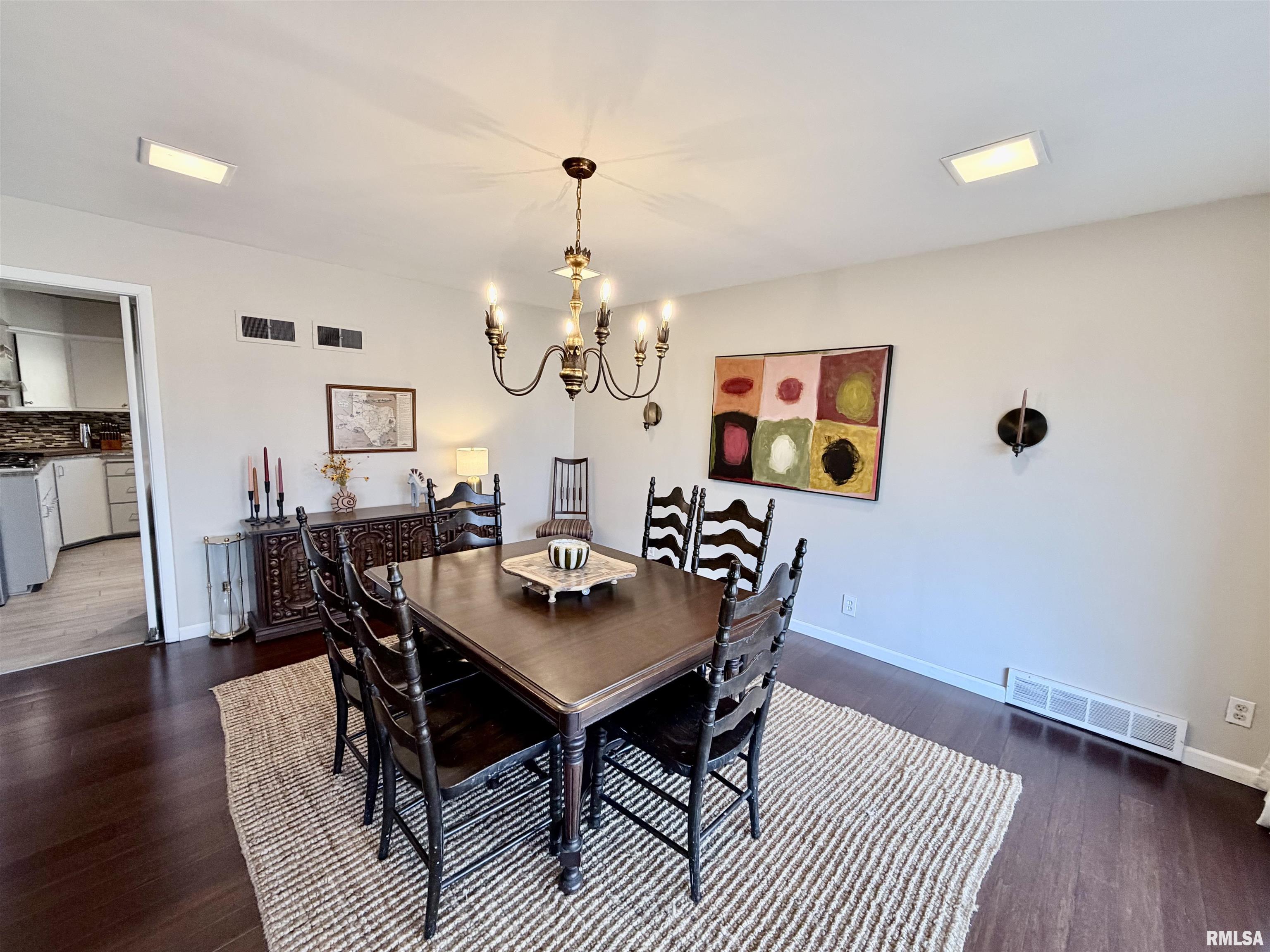 4036 North Brookmont Road Peoria, IL 61614 - Photo 9 of 38