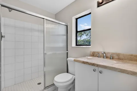 $179,999 | 24 Crossings Circle, Unit D, Boynton Beach, FL 33435