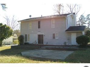 5933 Bluebonnet Road Charlotte, NC 28212 - Photo 2 of 13 a front view of house with yard