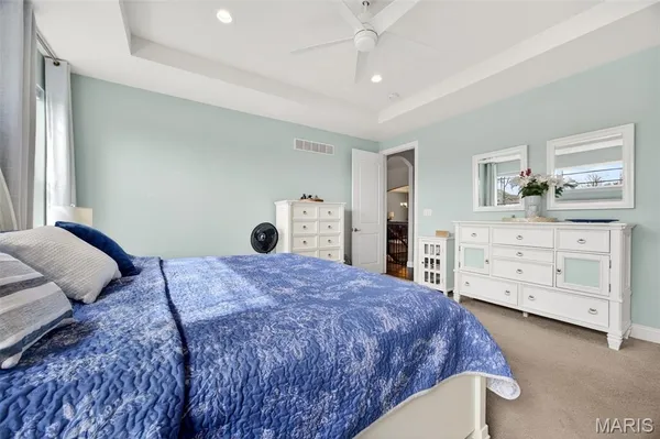 $819,900 | 408 Hamlet Court, Lake St. Louis, MO 63367