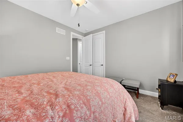 $819,900 | 408 Hamlet Court, Lake St. Louis, MO 63367