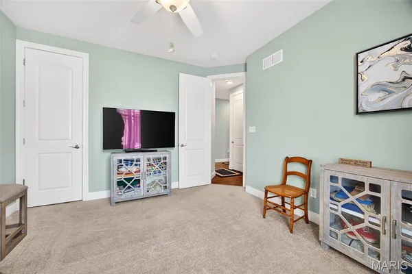 $819,900 | 408 Hamlet Court, Lake St. Louis, MO 63367