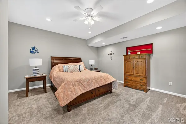 $819,900 | 408 Hamlet Court, Lake St. Louis, MO 63367