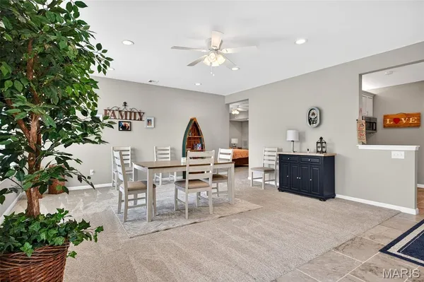 $819,900 | 408 Hamlet Court, Lake St. Louis, MO 63367