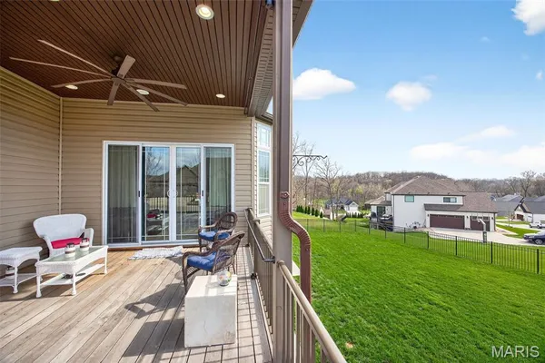 $819,900 | 408 Hamlet Court, Lake St. Louis, MO 63367