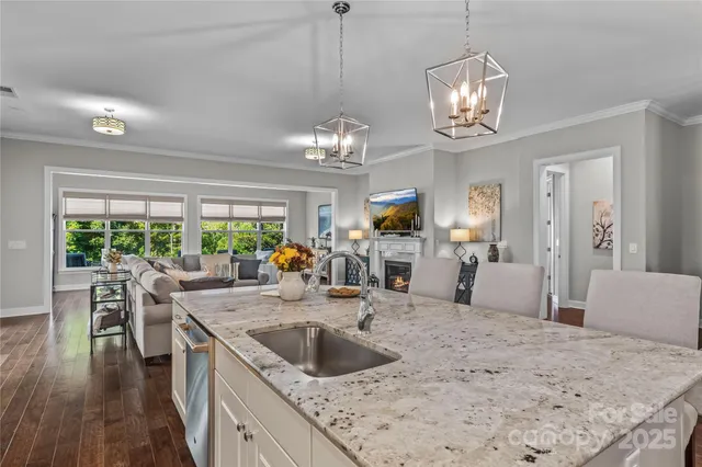 $1,010,000 | 112 Chimney Rock Court, Denver, NC 28037