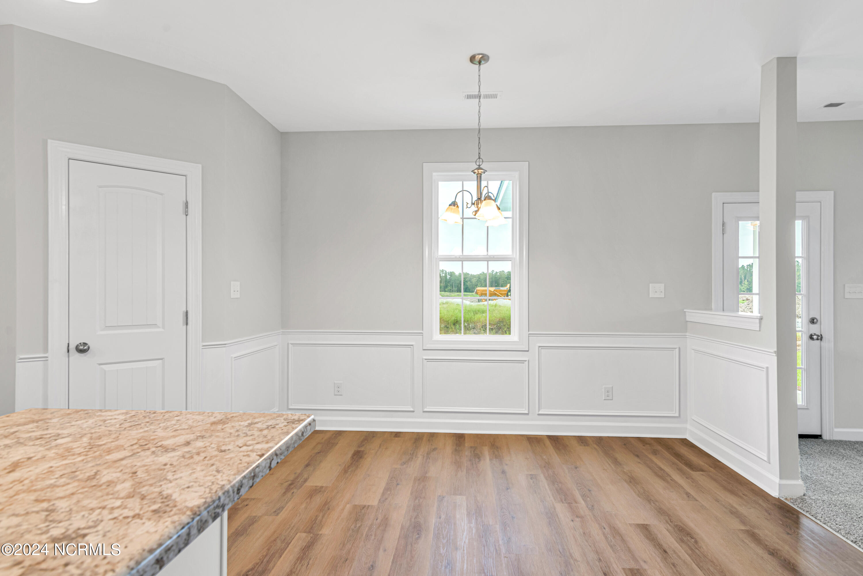 1229 Inner Banks Lane Jacksonville, NC 28546 - Photo 13 of 52 SIMILAR PHOTO