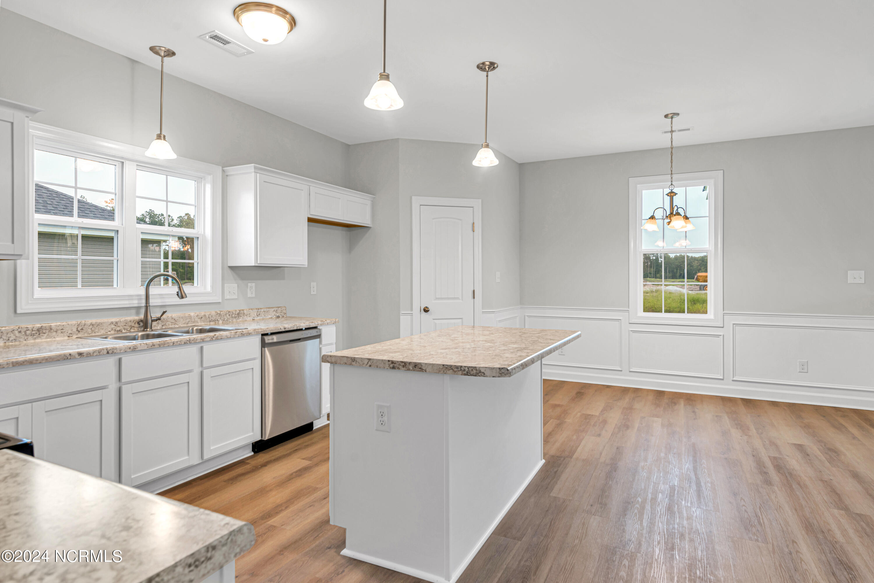 1229 Inner Banks Lane Jacksonville, NC 28546 - Photo 19 of 52 SIMILAR PHOTO